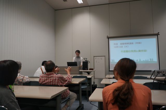 5-22 屈小雨教師現(xiàn)場(chǎng)授課.jpg