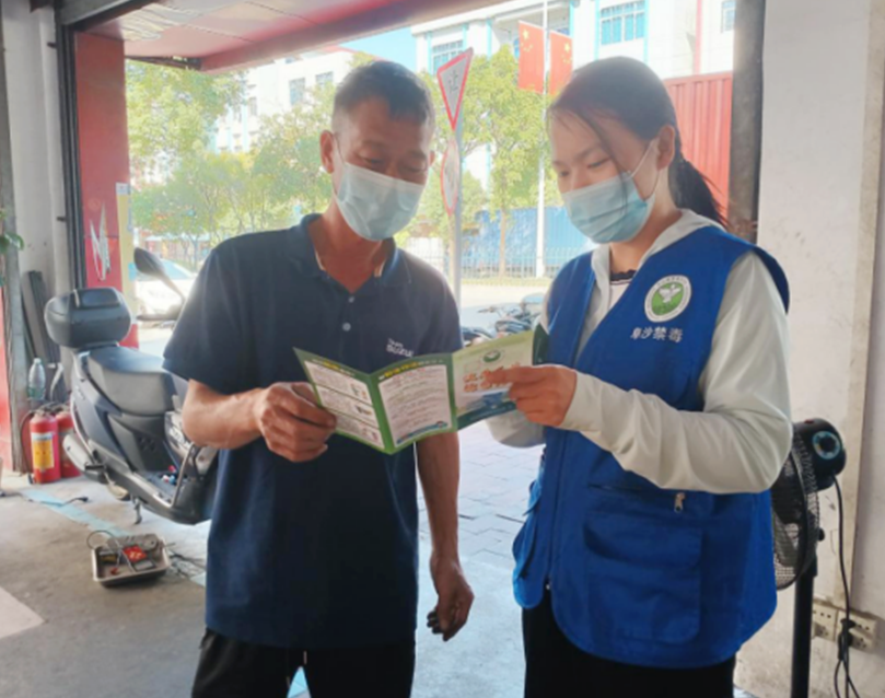 阜沙鎮(zhèn)禁毒信息〔2022〕第252期--【禁毒攻堅(jiān)】“抗疫防毒你我他，健康社區(qū)靠大家”-阜沙開展禁毒